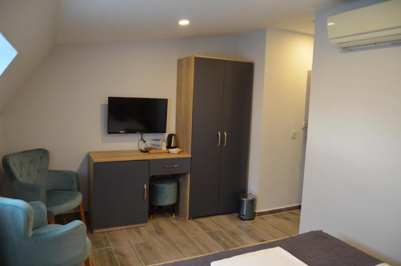 אדאלר Quars Palmiye Hotel מראה חיצוני תמונה